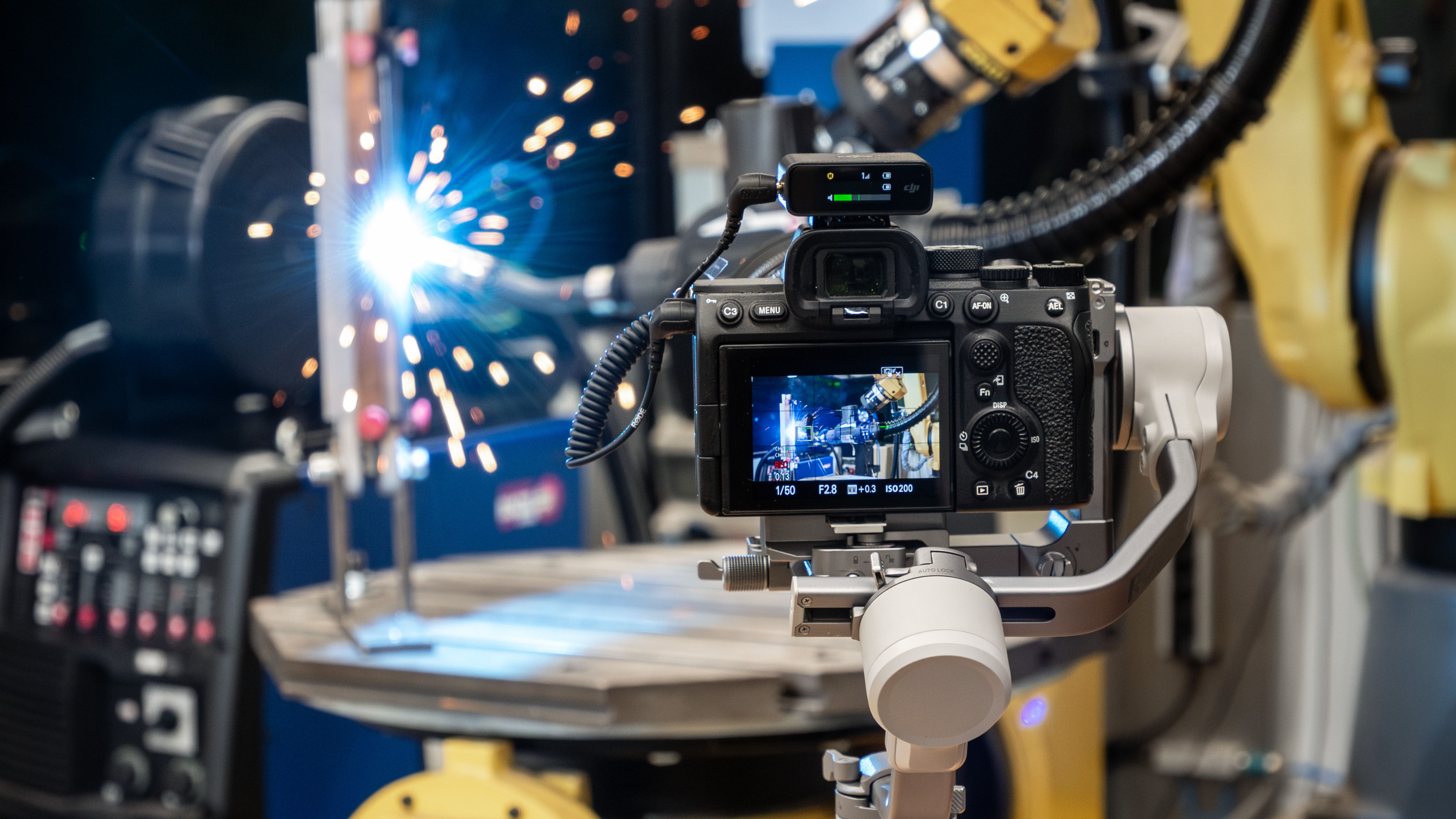 08_therobotqueen_abicor_binzel_2025