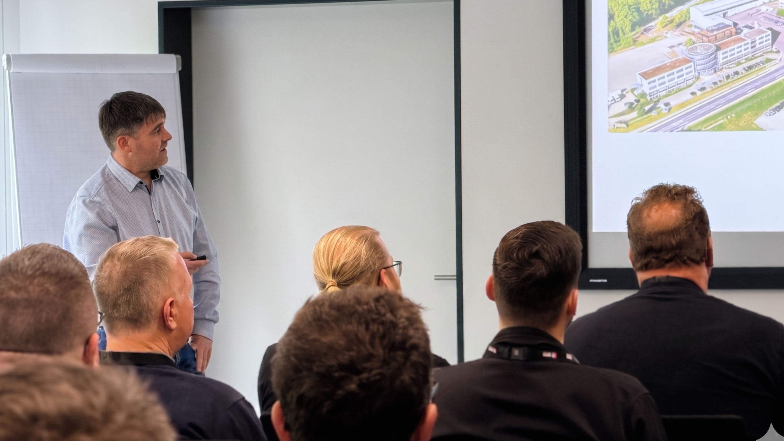 Josef Ramsenthaler giving a presentation on welding fumes and workplace safety